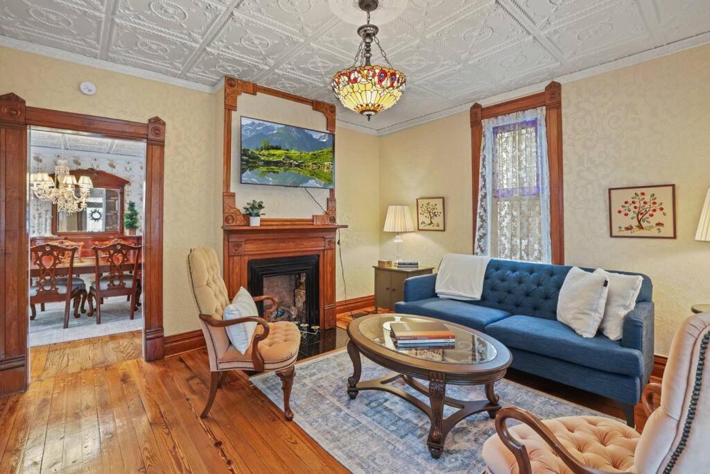 Charming Victorian Home - 2 Minutes To Downtown Lancaster Eksteriør bilde